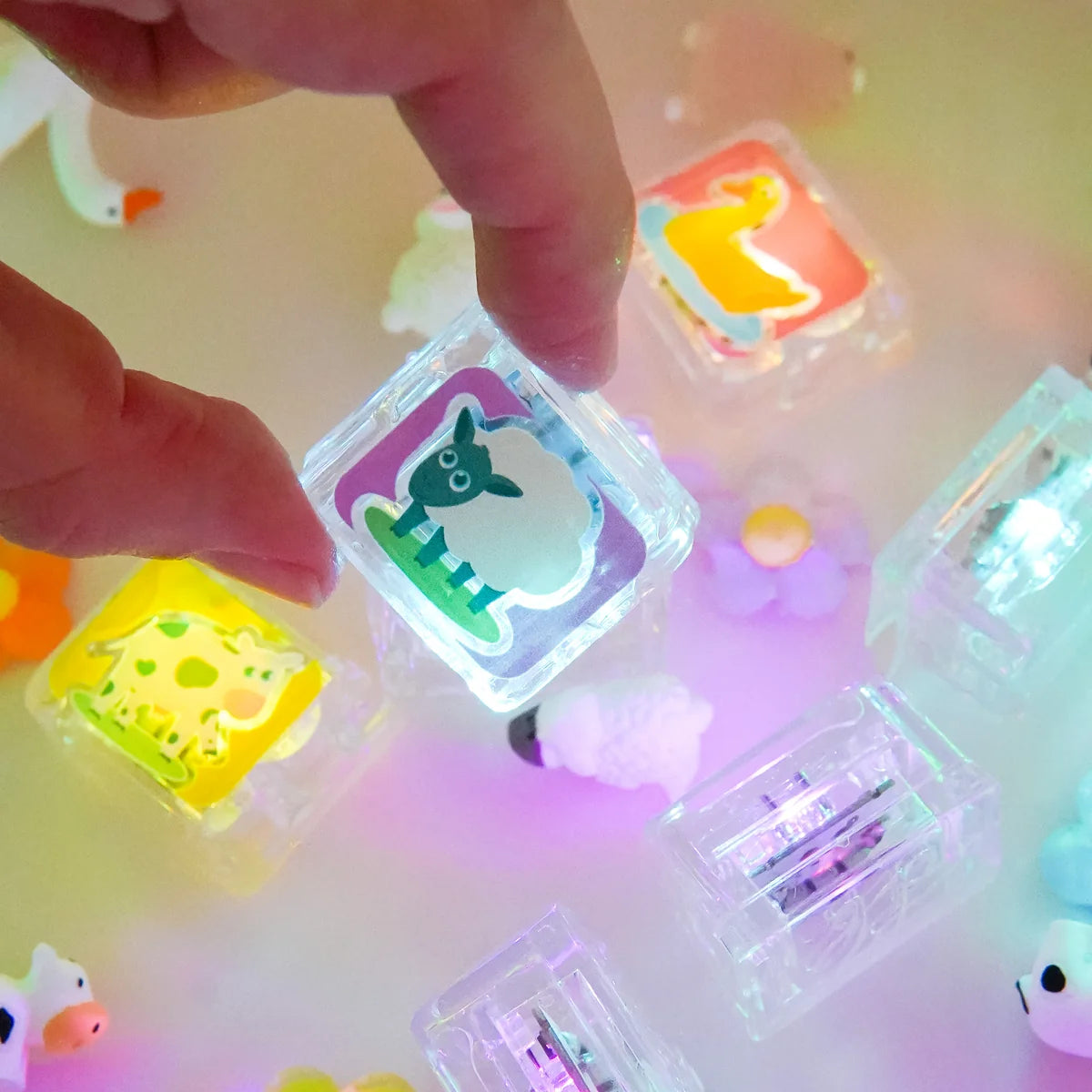 Glo Pal Light-Up Cubes 6-Pack FARM 🐮