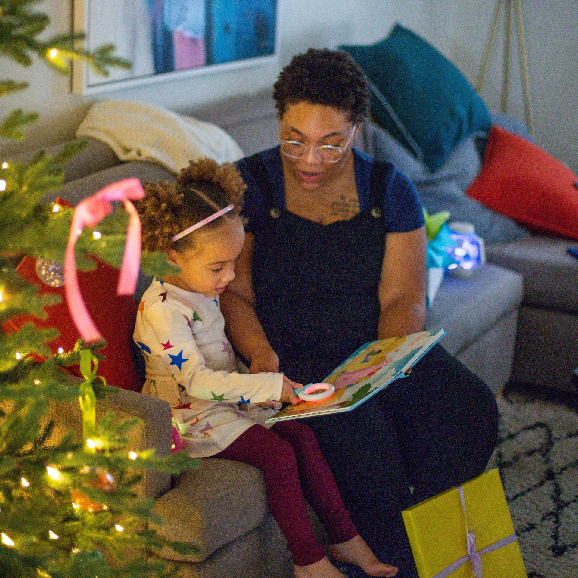 Light-Up Library™ - Pippa's Prehistoric Pals