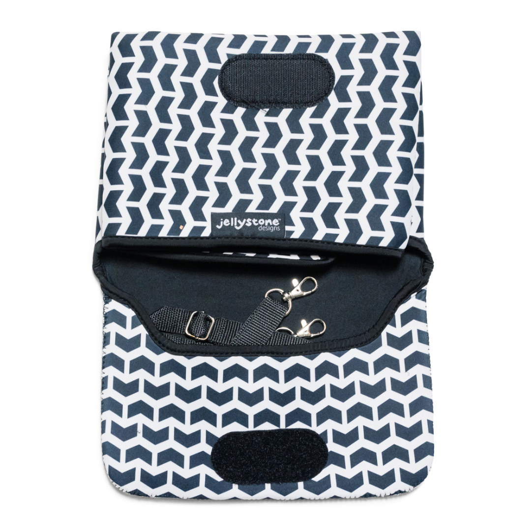 Nappy top changing clutch